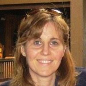 Meet your Posher, Leona